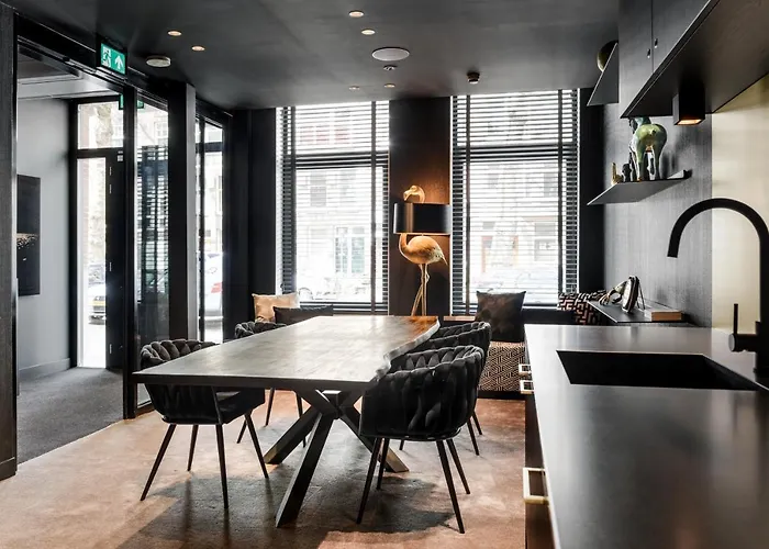 Отель Le Petit Marin Boutique