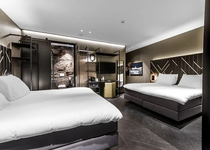 Le Petit Marin Boutique Hotel 3*